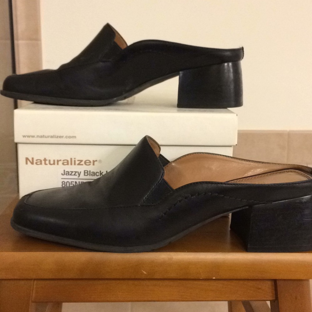 Black Naturalizer Mules 8.5